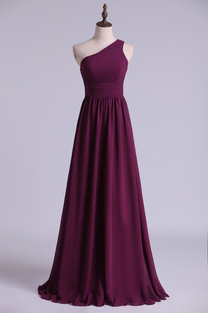2024 Purple vestidos de honor Una línea de un hombro Hasta el suelo con Volantes