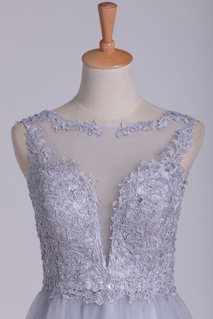 2024 vestidos de baile Bateau espalda abierta una línea de tul con apliques longitud del piso