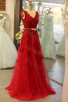 2024 vestidos roja del baile de tul con cuello en V piso de longitud con el marco