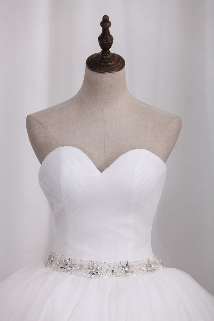 2024 La nueva blusa acanalada del amor del vestido de bola de Tulle de los vestidos de boda ata para arriba para arriba