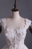 2022 vestidos de boda del hombro con flores hechas a mano y tren capilla