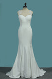 2024 Scoop Spandex vestidos de novia de la sirena con apliques y perlas barrer el tren