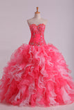 2024 Bicolor bola del vestido de quinceañera vestidos plisados amor blusa con cuentas y apliques