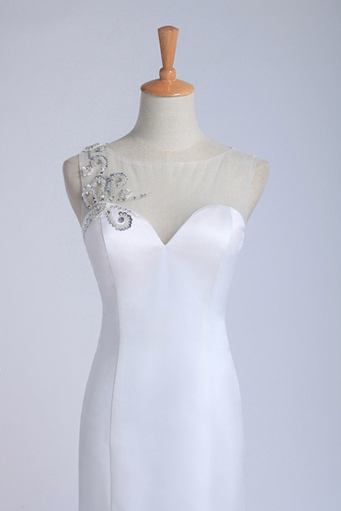 2022 vestidos de baile de la sirena de satén blanco con rebordear