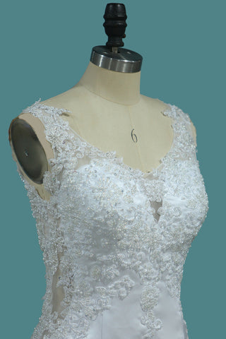 Vestidos de novia con cuello en V de raso de sirena 2024 con cuentas y apliques
