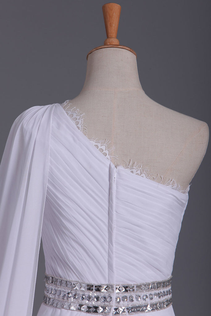 2024 blanco vestido de fiesta de un hombro blusa plisada de la envoltura cuentas cintura gasa tren de la corte