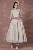 Vestido de novia de una línea de té de princesa con mangas de encaje 3/4