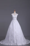 2024 vestidos de boda atractivo de la espalda abierta con cuello en V una línea de tul con apliques de tren capilla